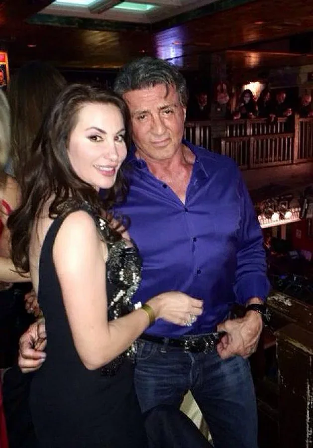 Дарина купонясва с Гибсън и Слай