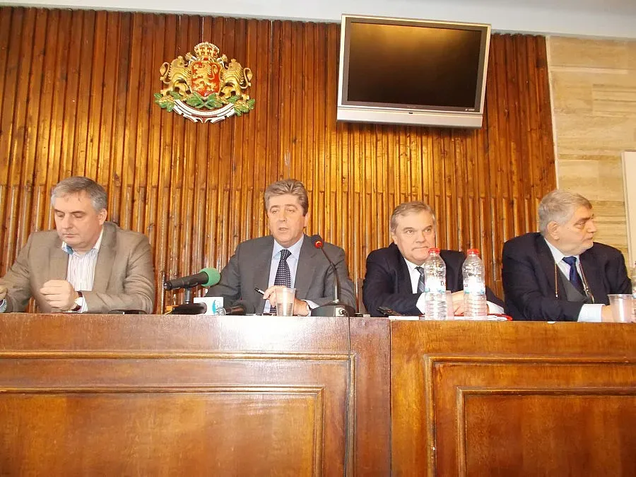 Добруджанци не спестиха критики на Първанов