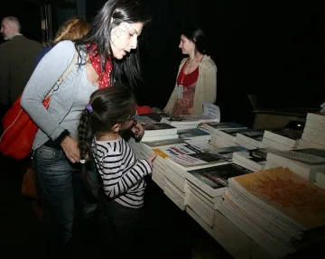 Протест брани историята в 11-и клас