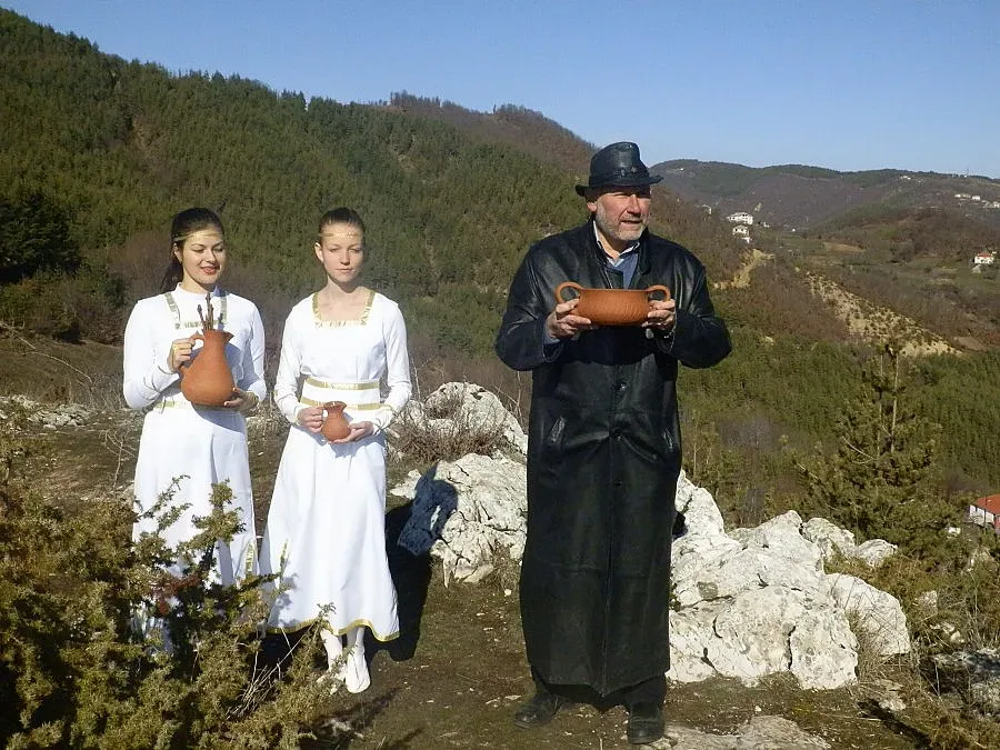 Проф. Овчаров стана тракийски вожд