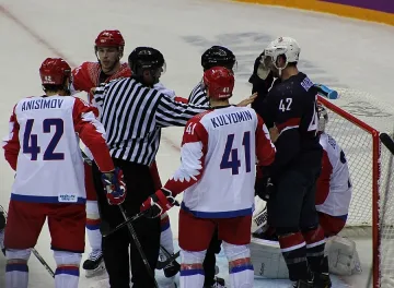 САЩ спечели с дузпи дербито с Русия на хокей