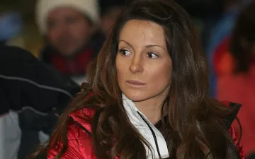 Виктор Жеков прави по 4 часа  на ден бордовете на Сани