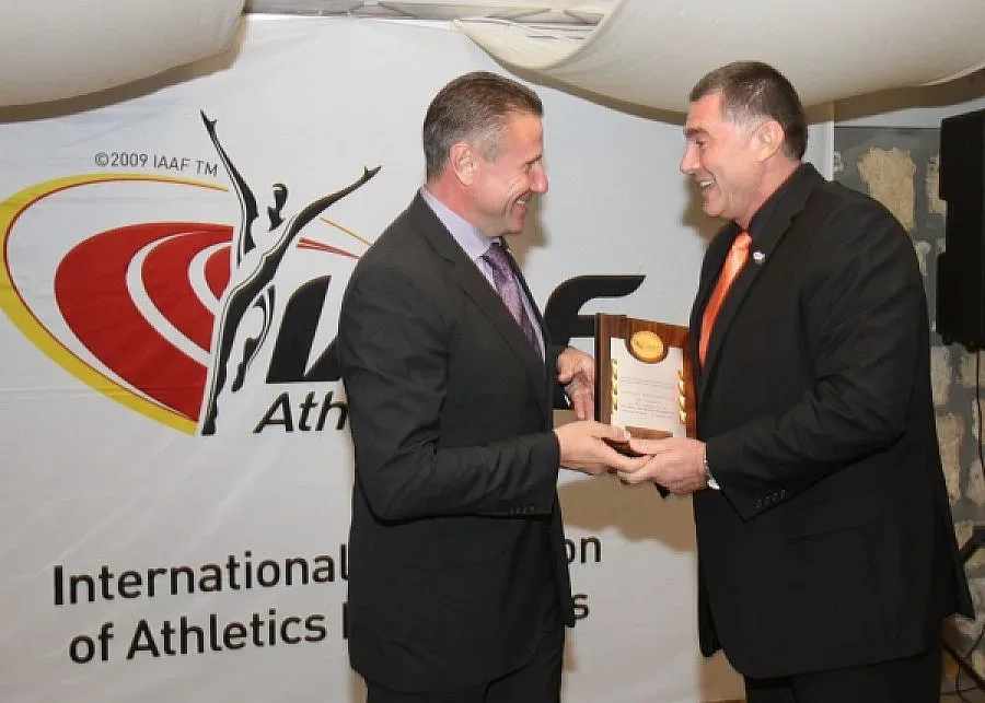 Президентът на БФЛА гостува на Бубка за 50-ия му рожден ден