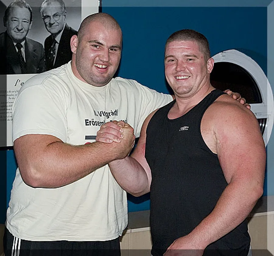 Най-силният българин и UFC звездата Стъки помагат на самбист