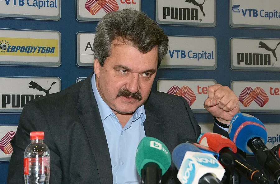 Батков: Държавата е абдикирала от футбола