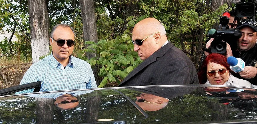 Цар Киро си върна колите