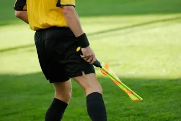 Телефонен скандал взриви съдиите