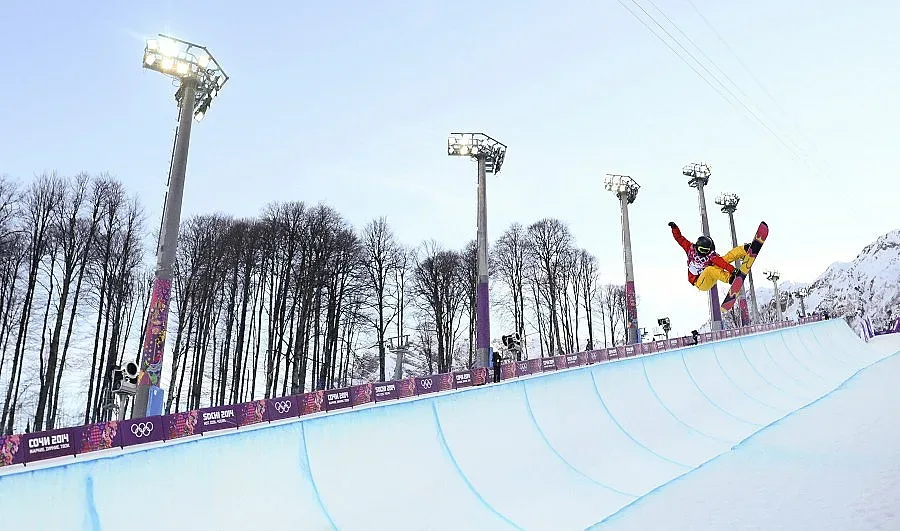 Бащата на Сани сложи маса до трасето, вятър обърка тренировката на Зографски