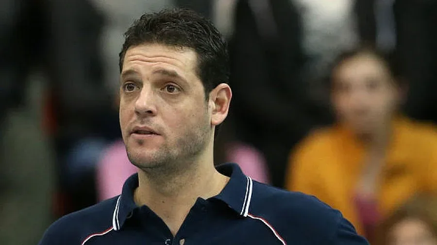 Тимът на Гибона гази в Европа