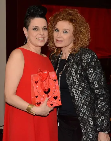 Цветя и червено за познавачи