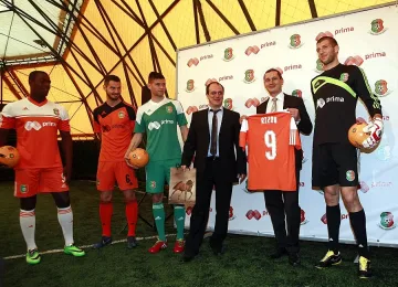 Национал хвана микрофона