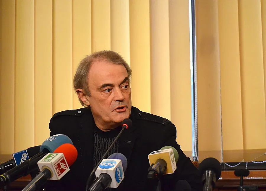 Мерцедесът на Кирил Йорданов ще вози булки