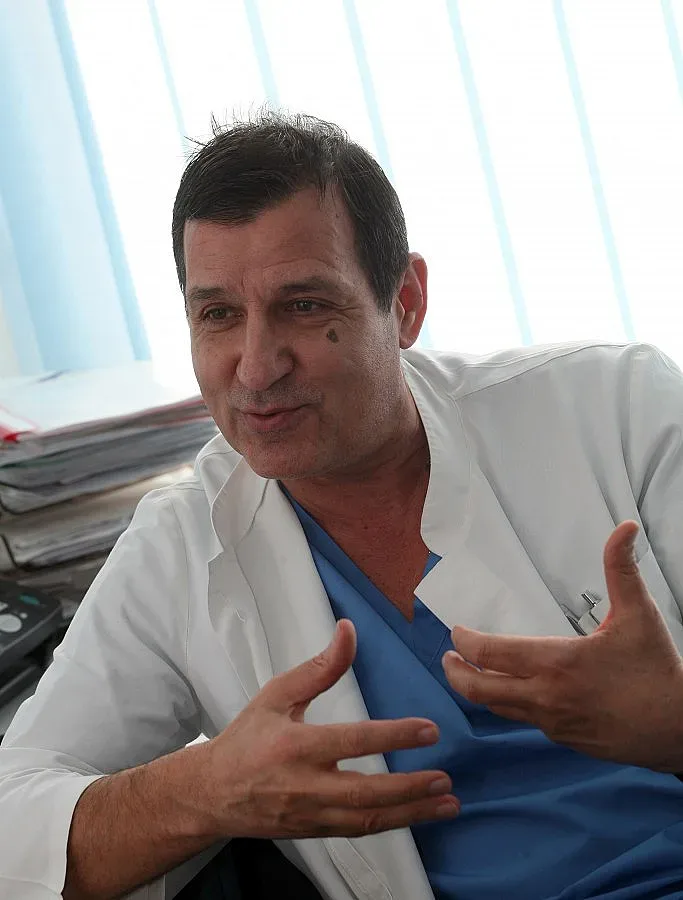 Д-р Стоян Лазаров е ангел за 3000 деца