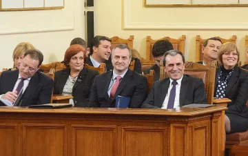 И третият вот на недоверие беше неуспешен