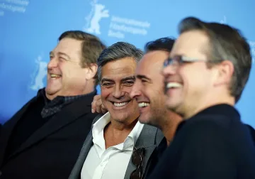 Фенки по петите на Клуни