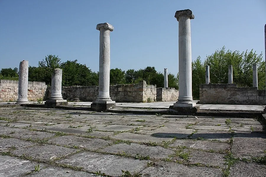 Римлянки с тоги канят туристи в Разград