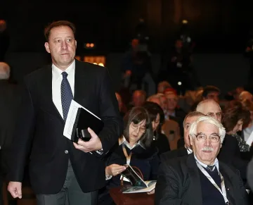 Поръчваме три кораба за отбрана