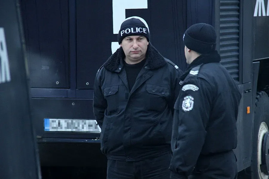 Два въоръжени обира за ден във Варна