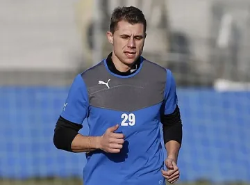 Огнянов от "Левски" със скъсани връзки и счупване