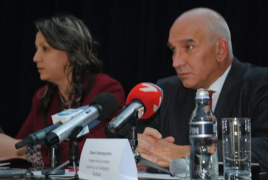 6-7 млрд. загубили банките от кризата