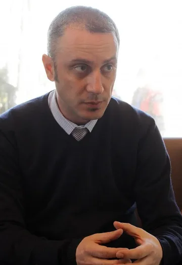 Ученето вкъщи те прави аутсайдер