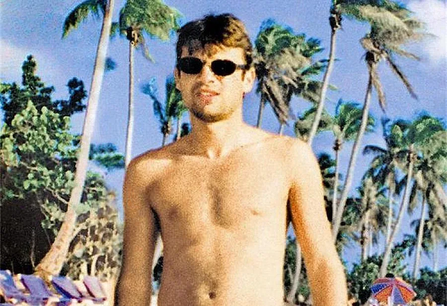 Гръмнали Шафнера, за да не пропее за Таки?