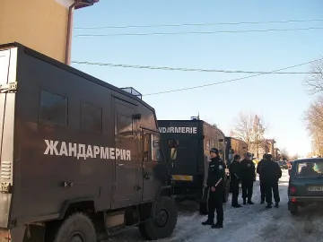 Кмет чака жандармерията с 23 кила мръвки