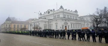 Окупират парламента днес