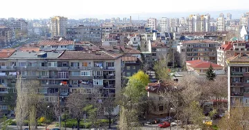 Запорират имоти по нета