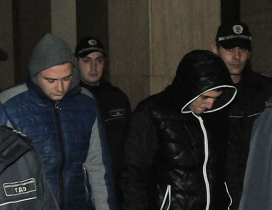 Убиец на Куцкова търсил алиби от гадже