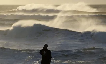 Силна буря връхлетя Франция