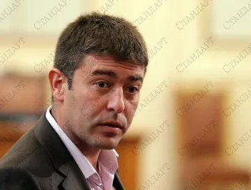 Страхил Ангелов иска справедливост за концесиите по морето