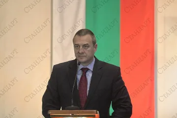 Йовчев: Овладяхме кризата с бежанците