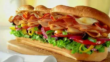 Subway обеща да премахне опасна съставка от сандвичите си