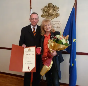 Актрисата Анета Сотирова с награда „Златен век" 