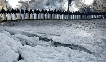 Киев предлага нова конституция до 15 април