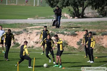 "Ботев" Пд яде бой от слабаци в Кипър