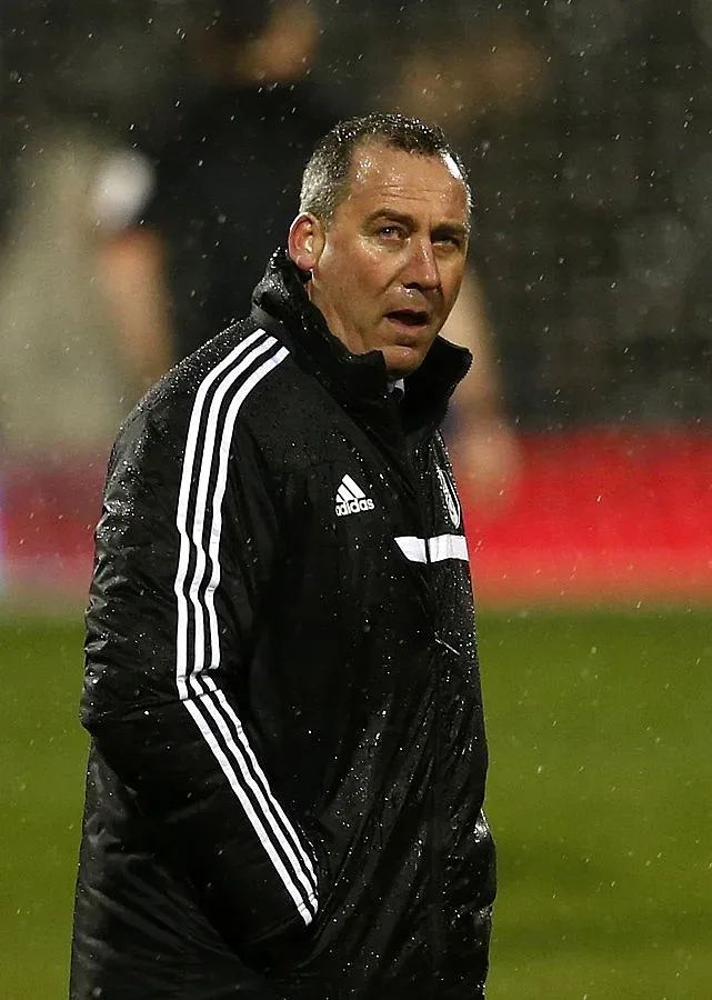 Фулъм: Ударихме дъното