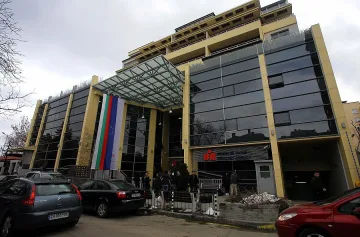 Намаляват таксите на Агенцията по вписванията