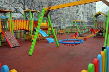 Забавачка глътна 3 млн.