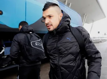 Натрупах злоба, хвали се Божинов