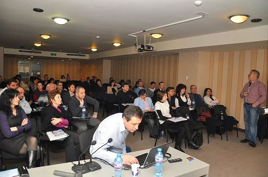 Общинарите от Монтана нищят бюджета във Вършец