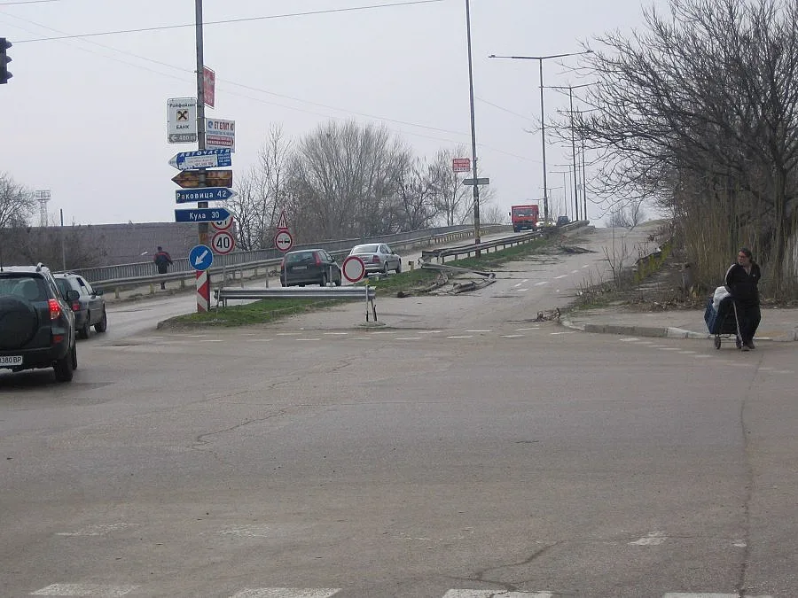 Видин чака пари за опасен надлез