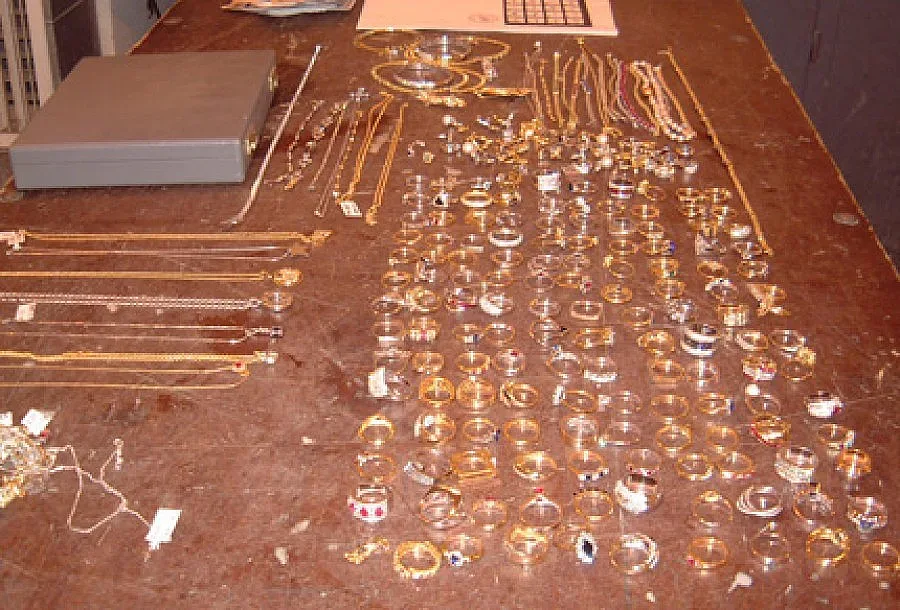 Турски автобус вози незаконно златно съкровище