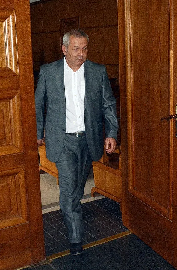Бившият депутат от ДПС Митхат Табаков влезе в затвора