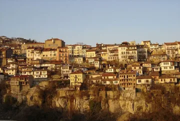 Ученици спасяват старите къщи на Търново