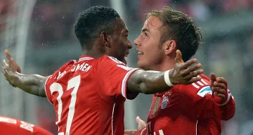 Байерн с голово шоу, смаза Айнтрахт