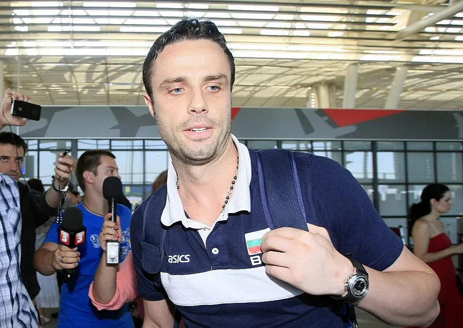 Наши измъкнаха "Лион" от дъното