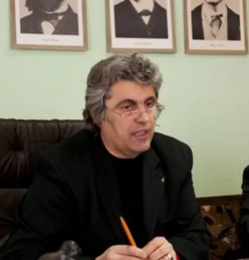 "Приключих с БСП и минавам на другата писта"