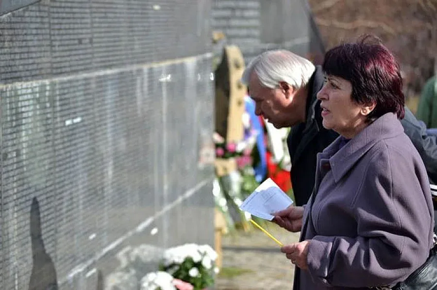 Почитаме жертвите на комунистическия режим